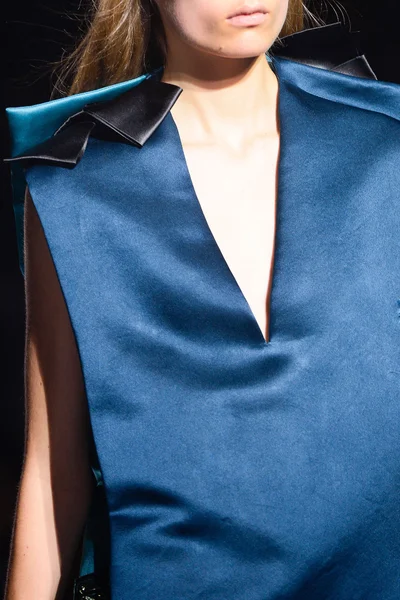 Look 74